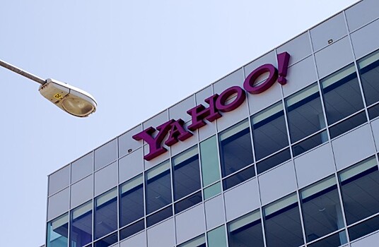 Yahoo ведет переговоры о слиянии с сервисом Line