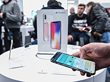 В России смартфон iPhone 8 Plus подешевел примерно на 23%