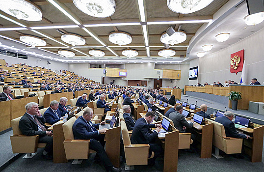 Госдума в первом чтении рассмотрит проект о сдаче ОГЭ только по русскому и математике