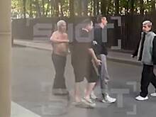 Комик Орлов заступился за сотрудниц бутика