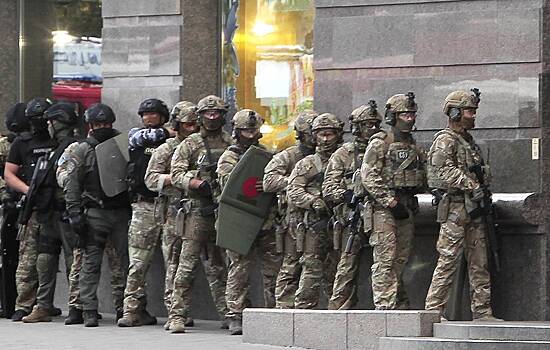 Политолог предсказал атаку Киева на Донбасс и Крым