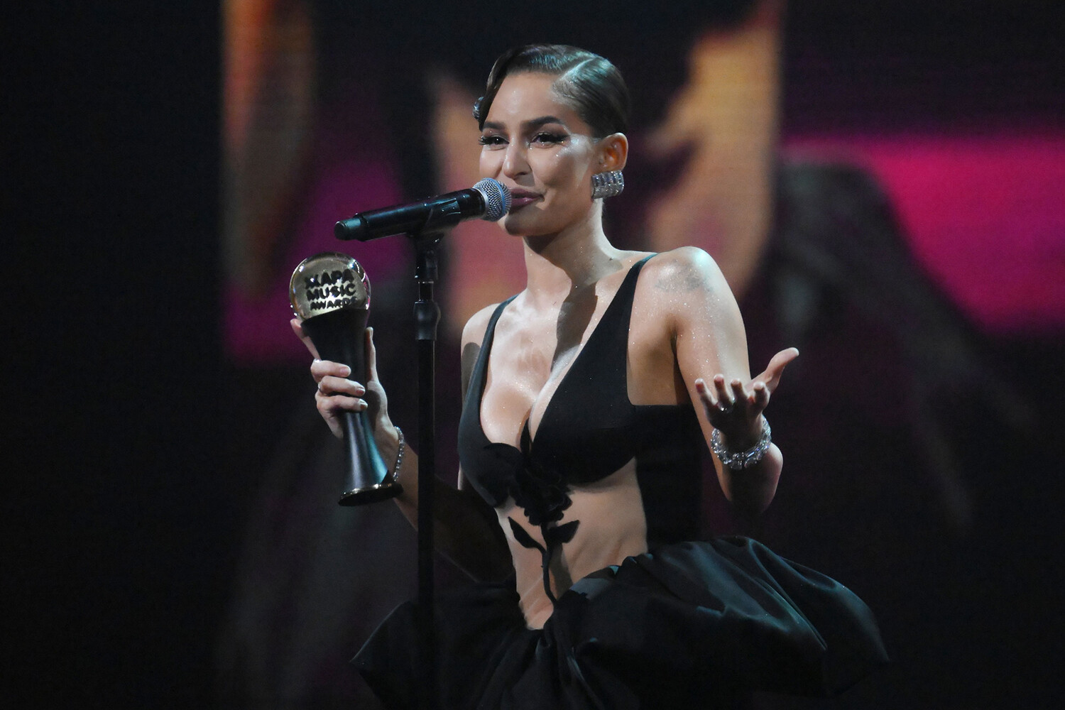 Певица Севилья призналась, что любит праздновать Пасху