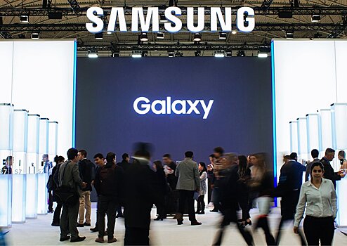 Дороже iPhone X: Samsung представил новый телефон