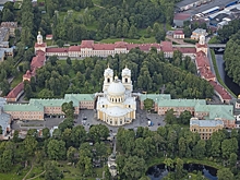 В Петербурге выставили на продажу полуостров напротив Александро-Невской лавры
