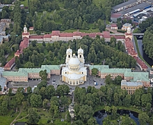 В Петербурге выставили на продажу полуостров напротив Александро-Невской лавры