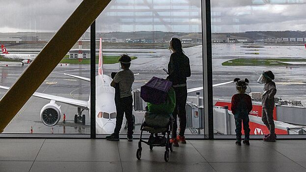 В ЕС смягчили запрет на ввоз одежды и личных вещей из России