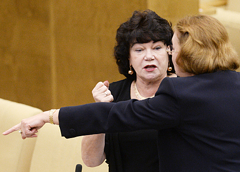 Курьез в Госдуме: женщины-депутаты возмущаются длинным рабочим днем