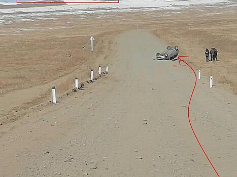 Водитель Toyota слетела с трассы в Могойтуйском районе и опрокинула иномарку