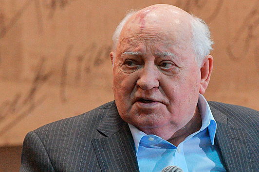 Горбачев поддержал протестующих в Белоруссии