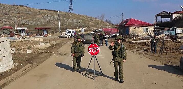 Российские миротворцы обеспечивают патрулирование Лачинского коридора