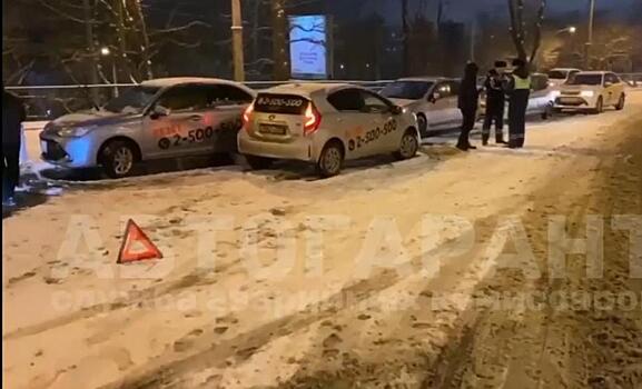 Пешеход госпитализирован. Во Владивостоке ночью произошло серьезное ДТП