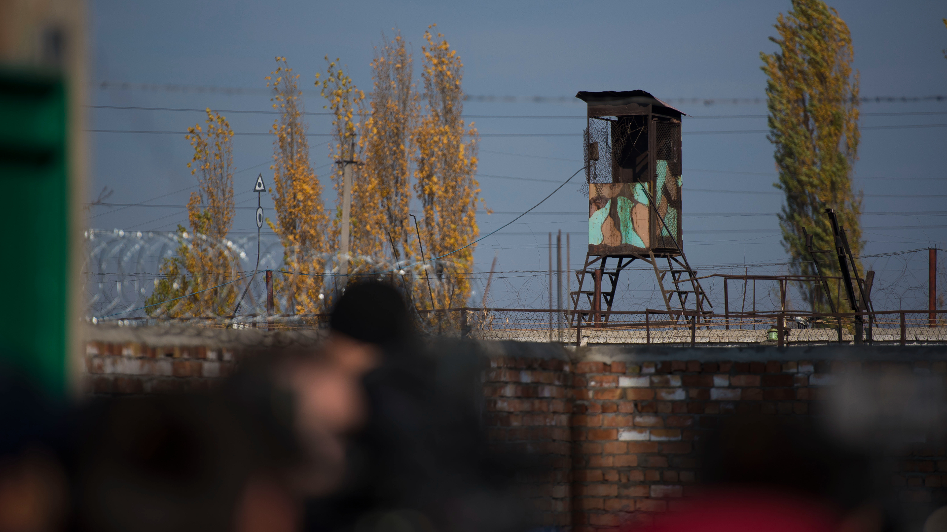 На Урале грузовик с оружием пытался заехать в колонию