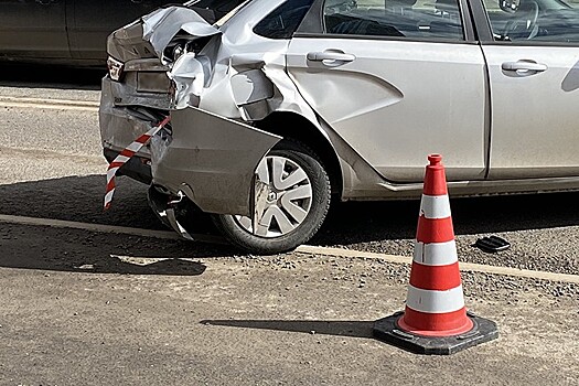 Движение затруднено после столкновения четырех автомобилей на МКАД