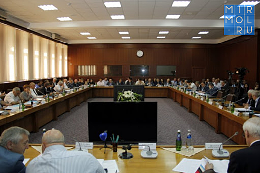 Депутаты Дагестана примут участие в образовательном семинаре
