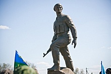 В Оренбургской области открыли памятник герою Советского Союза Вячеславу Александрову