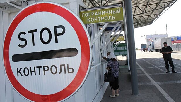 Киев запретил грузовикам проезд через Крым