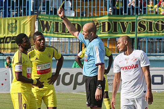 Спартак – Динамо Мх, Кубок России, 27 августа 2024: история с судейским скандалом в Махачкале – Карпин, Эмери, Хиддинк