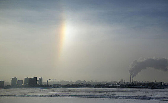 Гало в морозном небе Новосибирска привлекло внимание фотографов