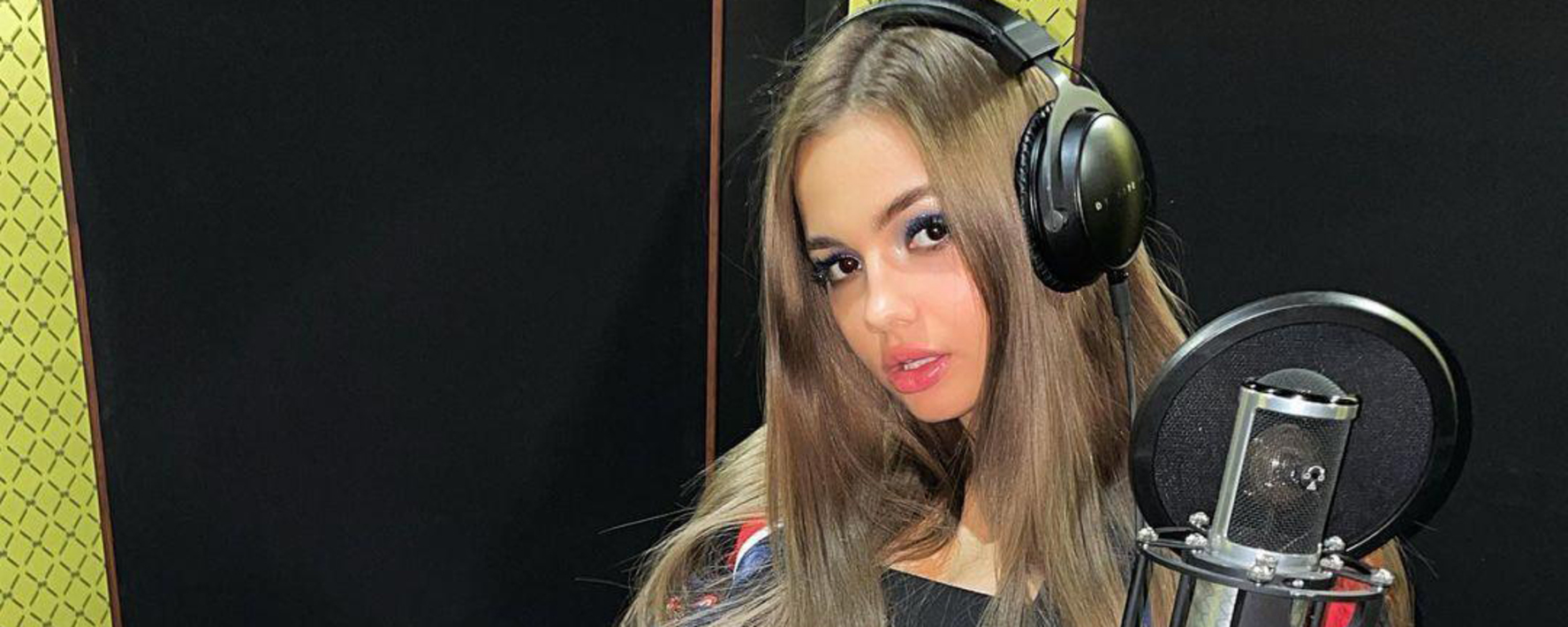 Валя карнавал избавилась от длинных волос