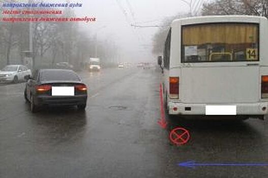 В Ставрополе в автобусе упала 20-летняя пассажирка