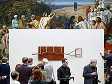 Пушков оценил артобъект "Ветка" в Третьяковской галерее