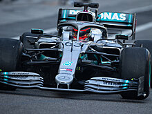 «Мерседес» вернет серебряную ливрею с сезона-2022 (Bild)