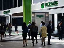 Сбербанк обратился в полицию в связи с инцидентом со стриптизершами