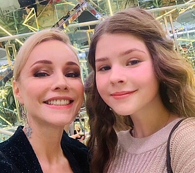 Вдова Табакова Зудина показала 15-летнюю красавицу-дочь — она растет копией отца