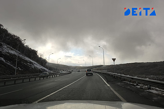 Машины переворачиваются на скользких трассах в Приморье -видео