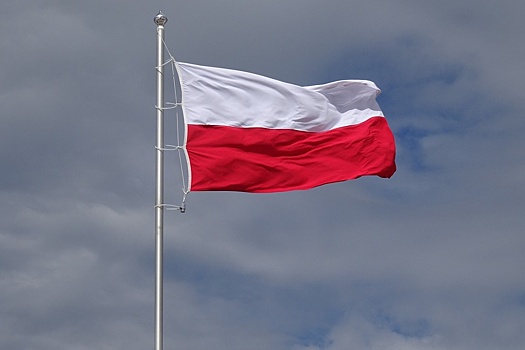 Польша высылает 45 российских дипломатов