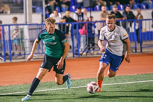 Футбольные клубы «Химик» и «Волна» сыграют во второй лиге в одной группе