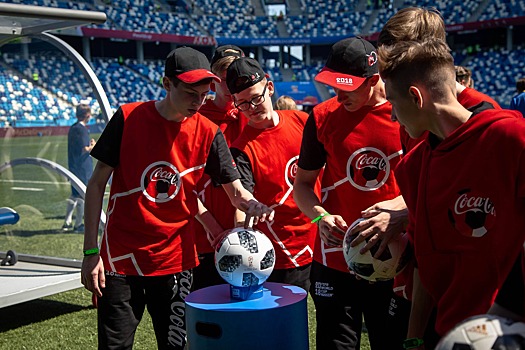 «Я сначала не поверил даже!» Юные спортсмены из Нижнего Новгорода подавали мячи звездам футбола