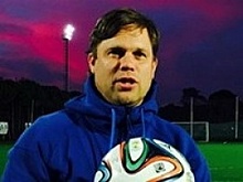Радимов: играют Москва и Питер, а судья прилетает из Владивостока — это комично