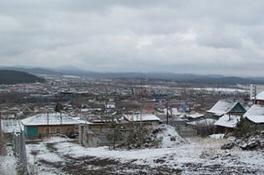 Жители Южного Урала делятся снимками с выпавшим в конце апреля снегом