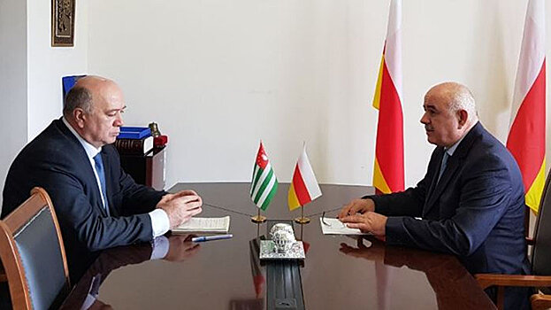 Глава МИД Южной Осетии: между главами РЮО и Абхазии высокий уровень доверия