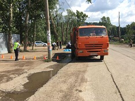 В Уфе водитель КАМАЗа насмерть сбил пешехода