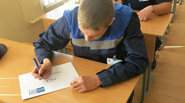 В Москве выбрали лучшего водителя и почтальона филиала Почты России