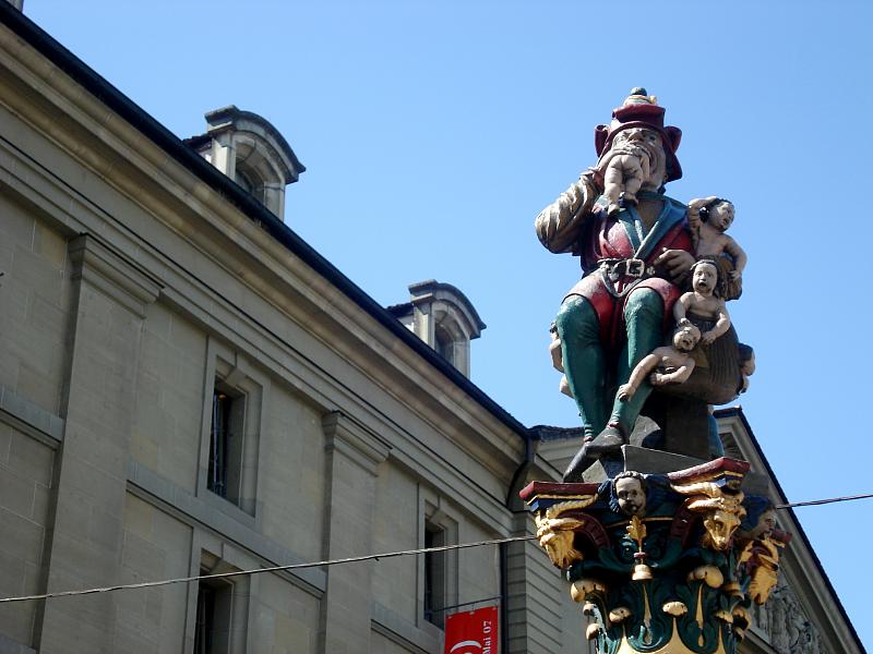 Фонтан «Пожирающий детей», Берн, Швейцария