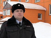 В Кировской области полицейский спас пенсионера из горящей квартиры