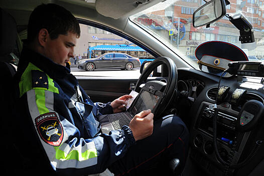 Полк дорожно-патрульной службы напомнит водителям о правилах перевозки детей