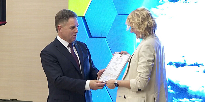 В Беларуси лучших сотрудников МТРК «Мир» отметили наградами и благодарностями в честь 30-летия компании