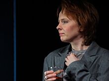 Молодая любовница Ефремова запустила себя в отсутствии осужденного актера