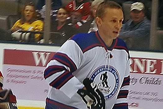 Хоккеист Ларионов в Озерах готовит спортсменов к игре в основных составах КХЛ и ВХЛ