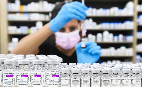 Битва вакцин: Превознося Pfizer, американцы чернят европейских, российских и китайских конкурентов