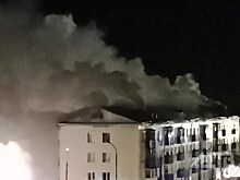 В Макарове горит многоквартирный дом