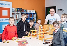 Волонтеры Омского НПЗ организовали школу моделирования нефтепереработки для детей