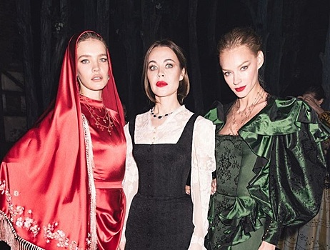 Сказочные Водянова и Ходченкова, Рудковская в «звездном» платье и другие гости парижского показа Ulyana Sergeenko Couture
