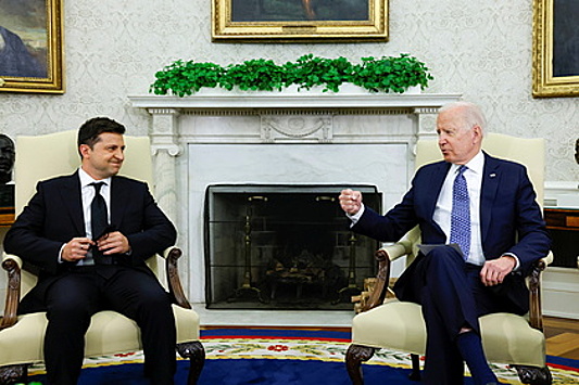 Белый дом отреагировал на приглашение Байдена в Киев