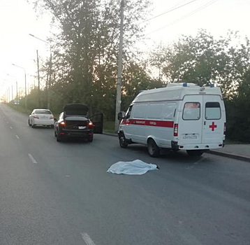 Автомобиль насмерть сбил пенсионерку в челябинских садах