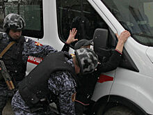 В Крыму росгвардейцы "спасли" бригаду скорой от дебоширов - видео